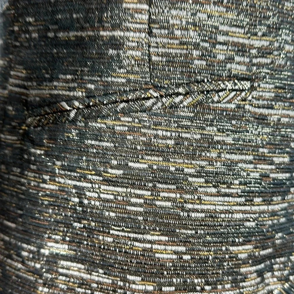 Aritzia Wilfred cropped fitted mandarin collar tone-on-tone open metallic blazer - Picture 7 of 11